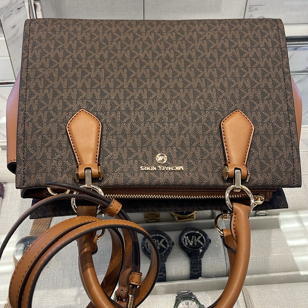 MICHAEL KORS Marilyn Md Signature Logo Convertible Satchel Crossbody
Brown/Acorn - Picture 6 of 16